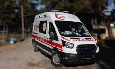 Kırmızı şeritli beyaz taksiler…