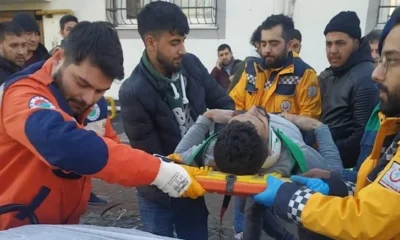 Depremzede sağlık çalışanları.