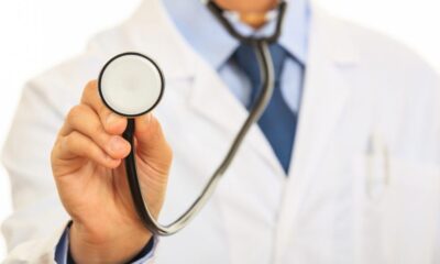 Giderlerse gitmesinler.