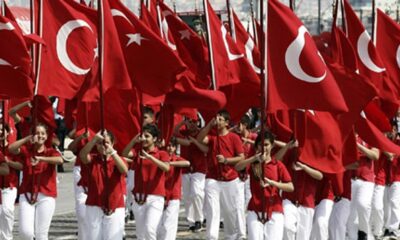 Milli bayramlarını kutlamayanlar, dini bayramlarını kutlayamaz.